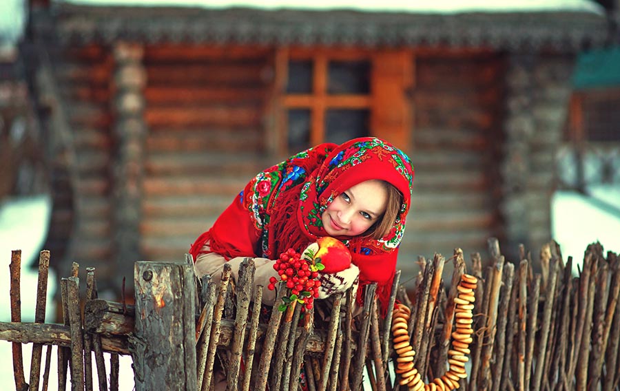 Sexy girl Women in Slavic costumes in Puente Alto