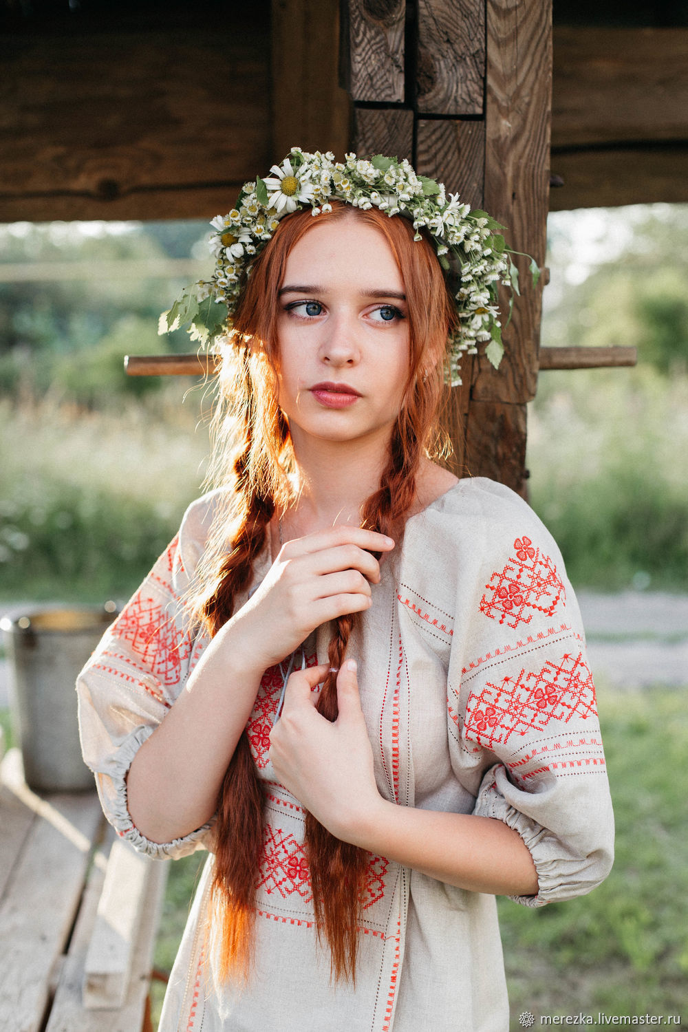 Girls in Slavic costumes in Puente Alto